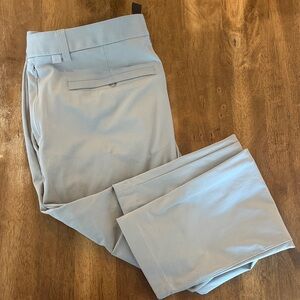 Lululemon ABC Warpstreme 34x32 Slim Fit Light Gray Dress Pants